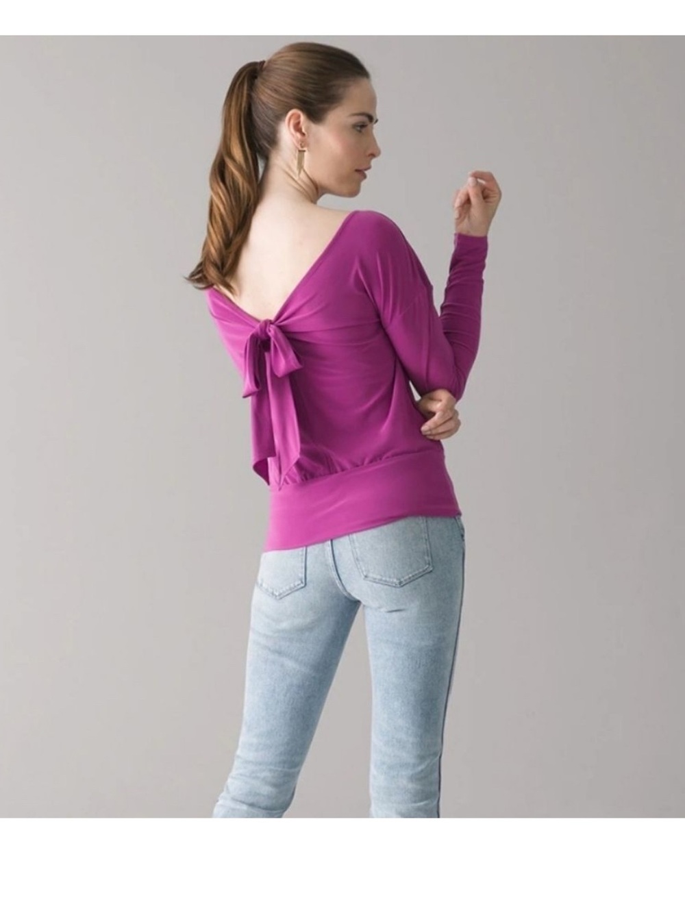 WHBM Magenta Long-Sleeve Back-Bow Tie Top, small